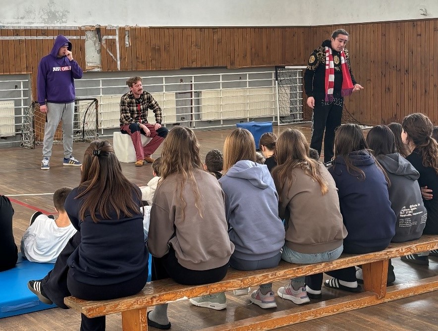 Predstava “Raspucavanje”