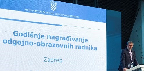Oskar zvanja, Oskar znanja i nagrađivanje u povodu Dana učitelja